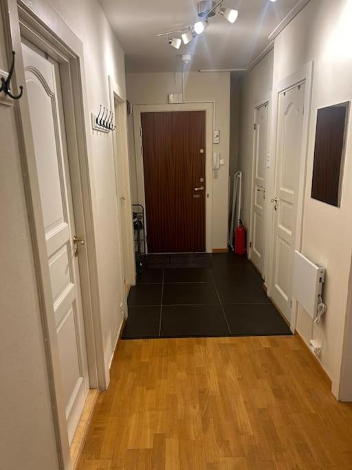 Med 4 Soverom I Apartamento